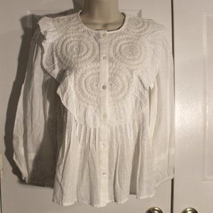 Seen Worn Kept White Embroidered Appliqued Lantern Sleeve Blouse size 4